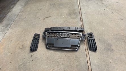 Audi A4 B8 front grill and fog lights