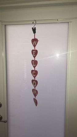 Welcome hearts sign