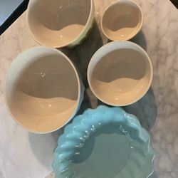 Mixing Bowls
