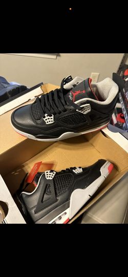 Men's sneakers size 7 120 each