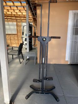 Vertical climber exercise machine