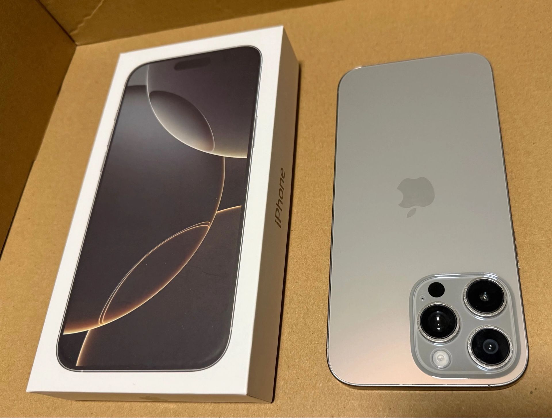 iPhone 16 Pro Max
