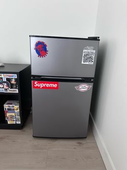 Artic king mini fridge