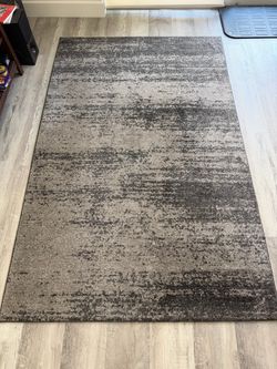 Gray Abstract Area Rug 5x8
