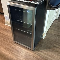 Mini fridge / Cooler 