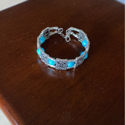 Unique Design Bangle 