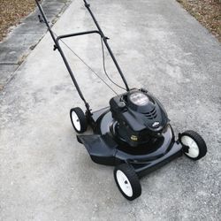 22" Gas Push Lawn Mower With New Blade Works Great $160 Firm