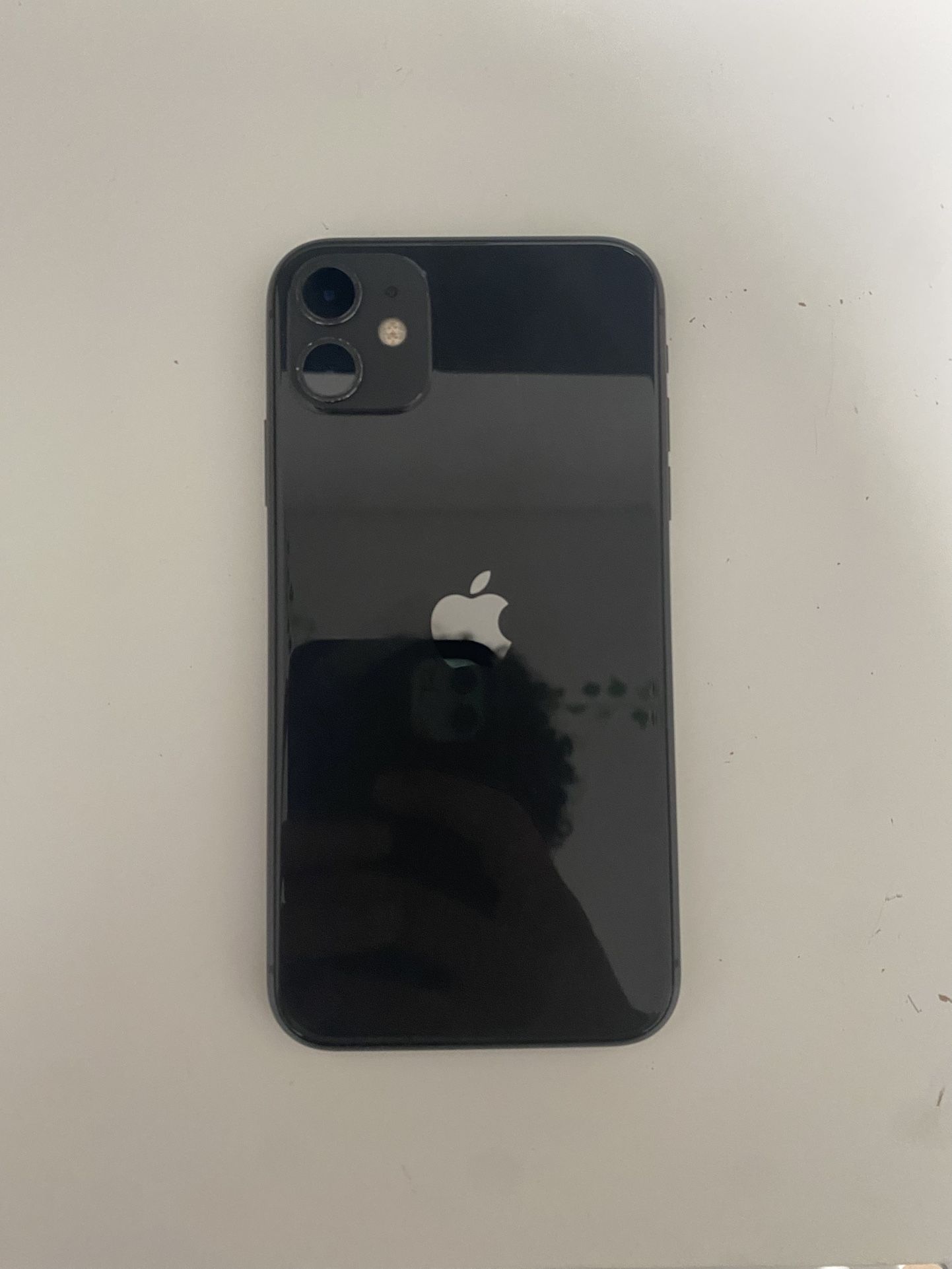 Iphone 11 Cracked Screen