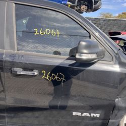 2019 2026 Ram 1500 NEW STYLE Right Front Passenger Side Door Assembly Puerta Delantera Derecha Ram 19-26  Modelo Nuevo