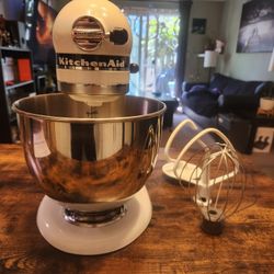 Kitchen Aid Classic Mixer