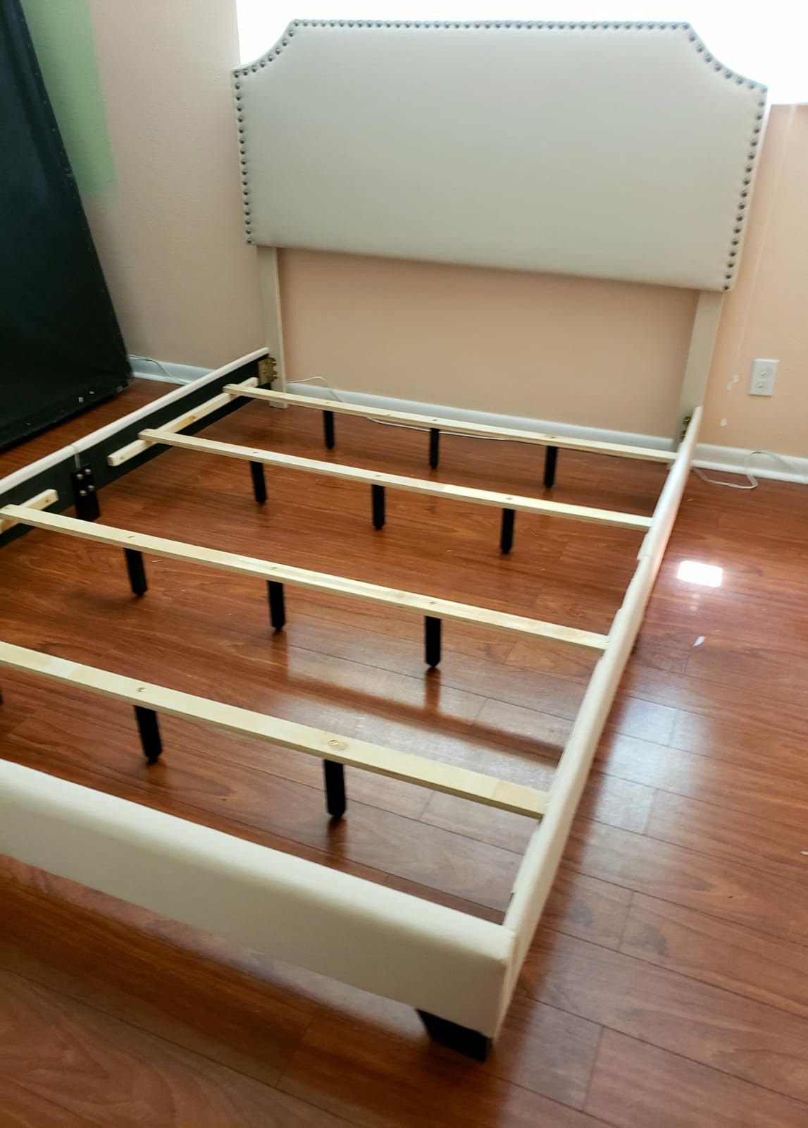 NEW IN BOX QUEEN UPHOLSTERED BED FRAME AVAILABLE AT GRAY OR CREAM COLOR 😊 MATTRESS AND BOX SPRING SOLD SEPARATELY