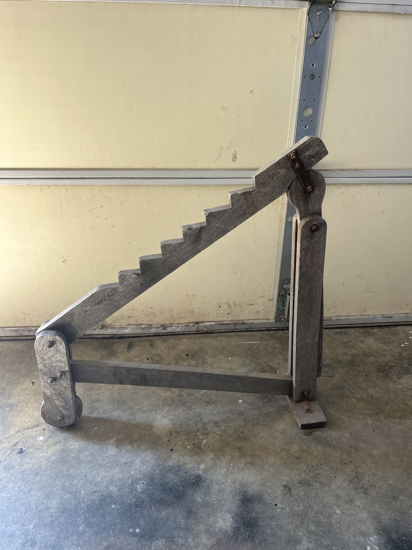 Antique Wooden wagon Wheel Jack