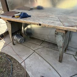 Vintage Table Industrial 