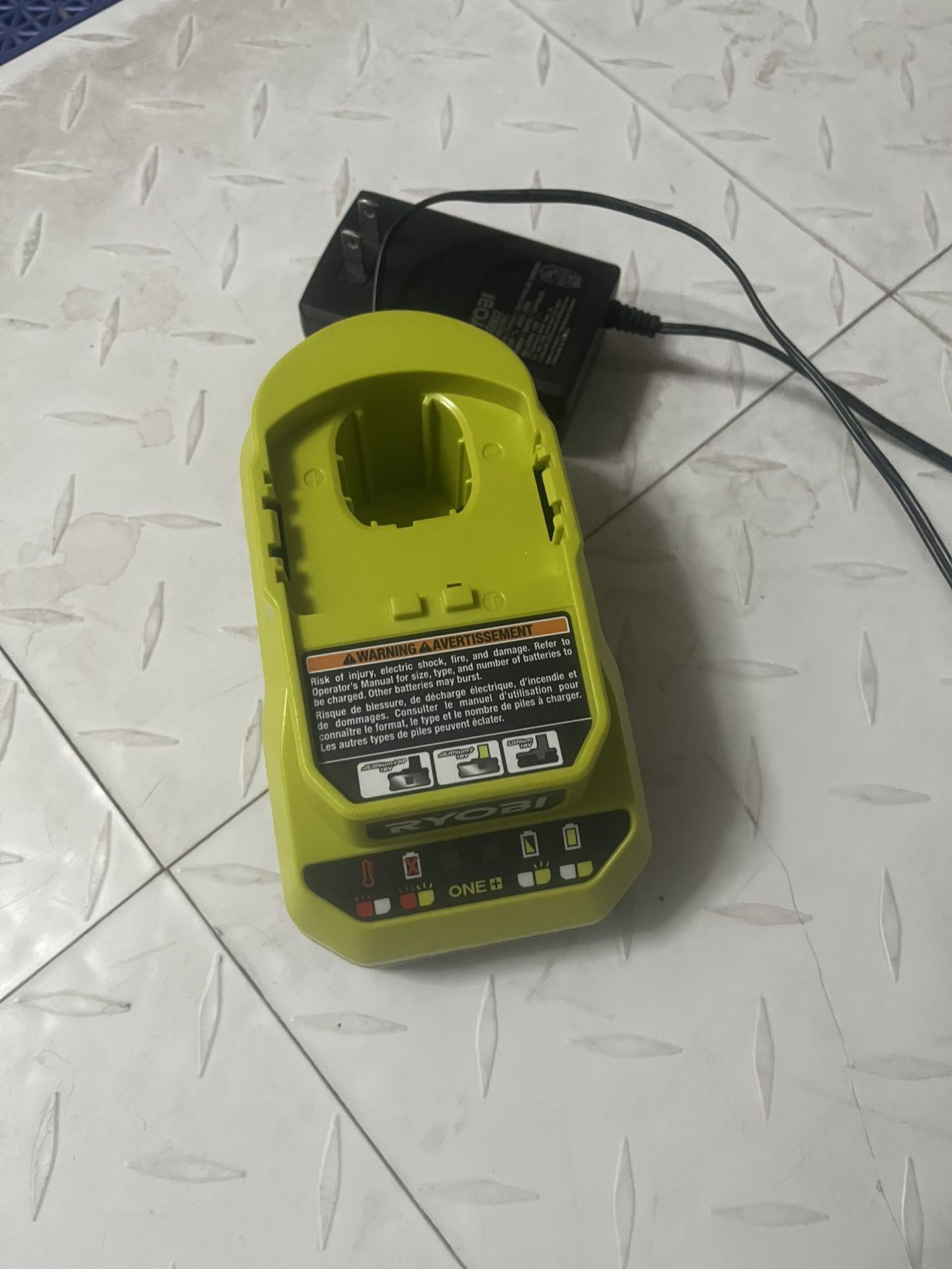 Ryobi 18 V Charger