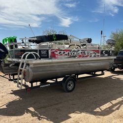 2011 Suntrack Pontoon  21 Feet 60hp Mercury