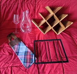 Wine accessories