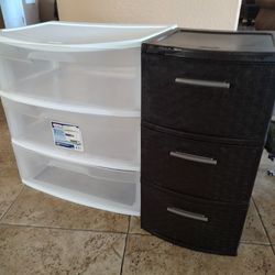 Plastic Storage Containers All $15.00 See My Other Offers Must Pick Up Cash Only 