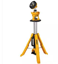 DEWALT 20V MAX 4000-Lumen Adjustable LED Tripod Light