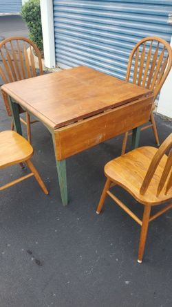 Vintage Country Style Dining Breakfast Table with 4 Chairs