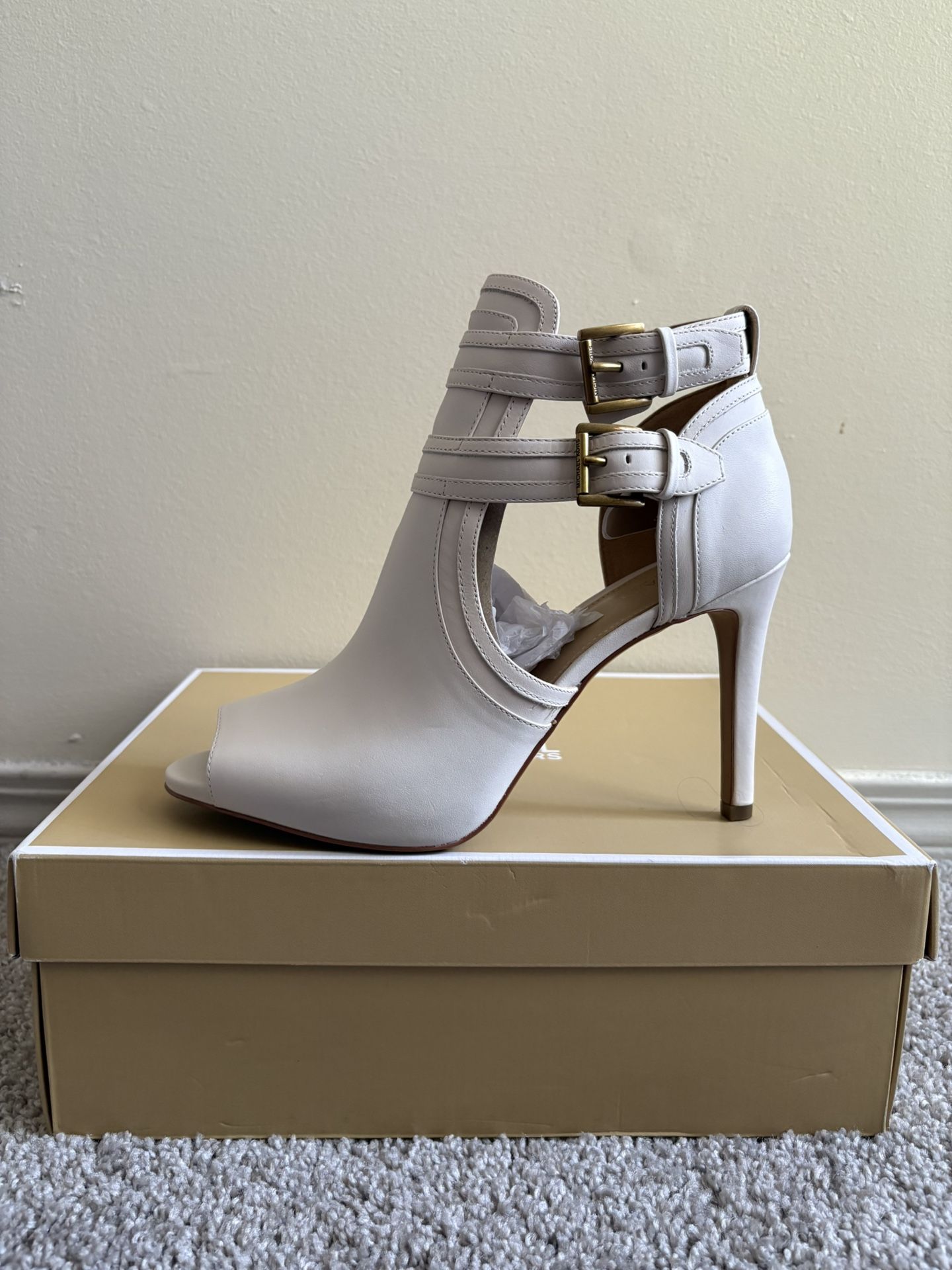 Michael Kors Open Toe Bootie/Heel. Size 9.5