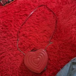 Red Heart Crossbody-Bag 