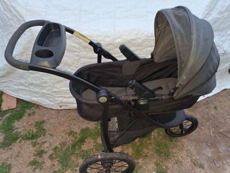 Bassinet stroller nice