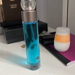 Perry Ellis colonge for men