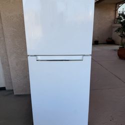 Magic Chef Fridge