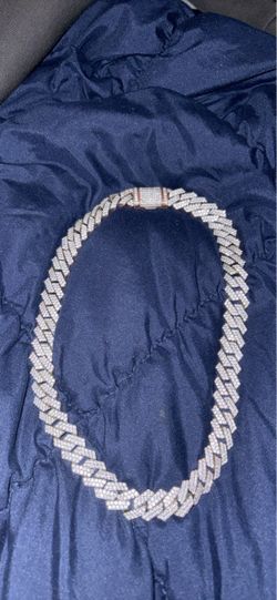 VVS Moissanite Cuban