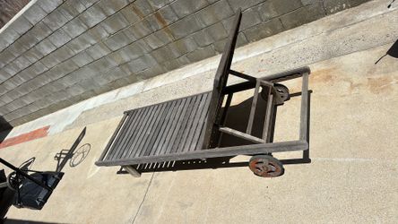 Teak lounge chair