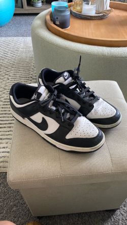 Black and white Nikes size 10 men