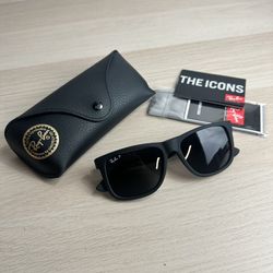 Ray Ban RB4165 Justin Polarized Sunglasses Matte Black Grey Lens 54mm