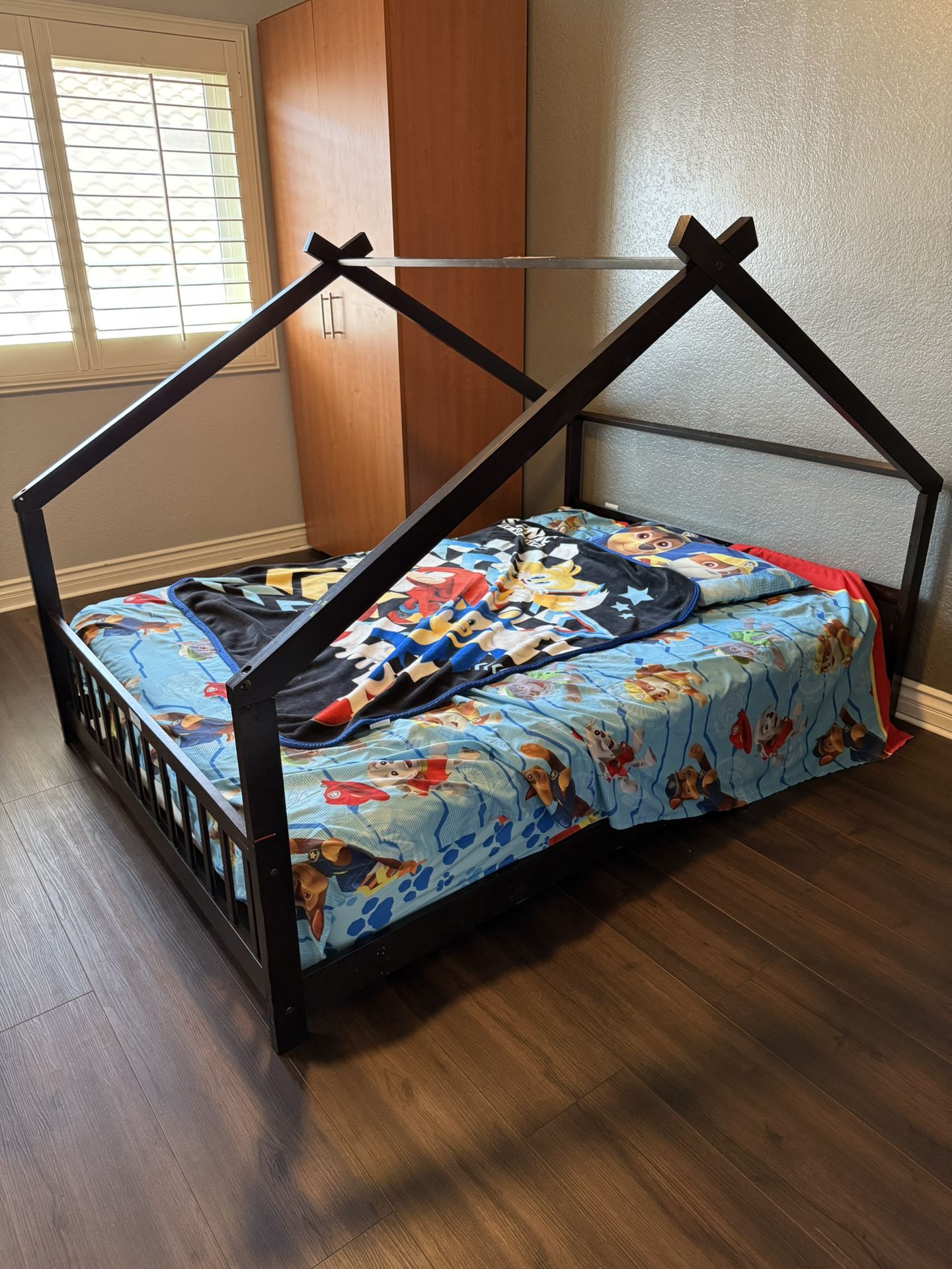 Kids full sized Bed And Mattress