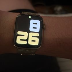 Apple Watch Series 8