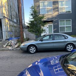 2006 Ford Taurus