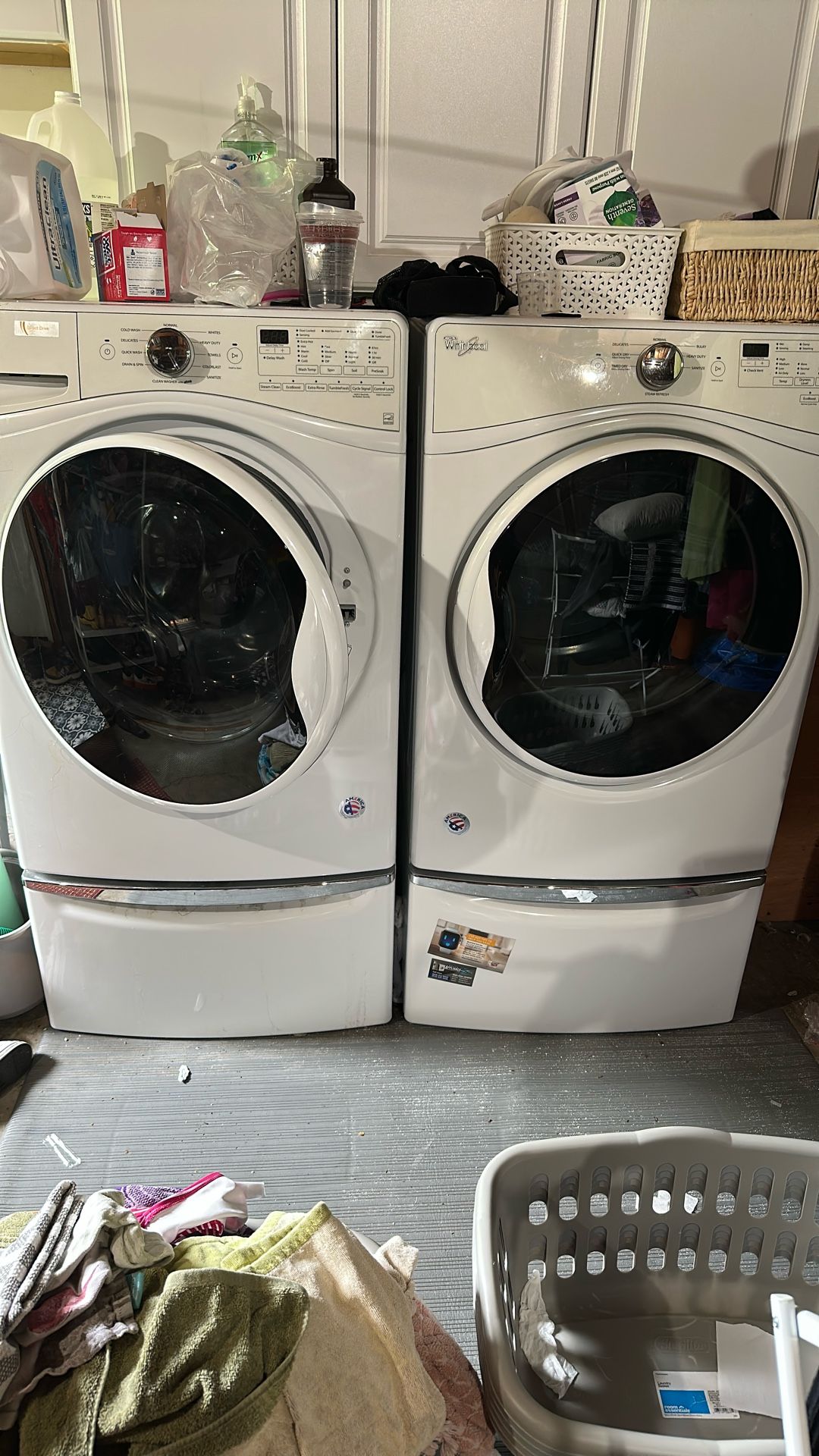 Whirlpool Washer Dryer Pedestals All Included