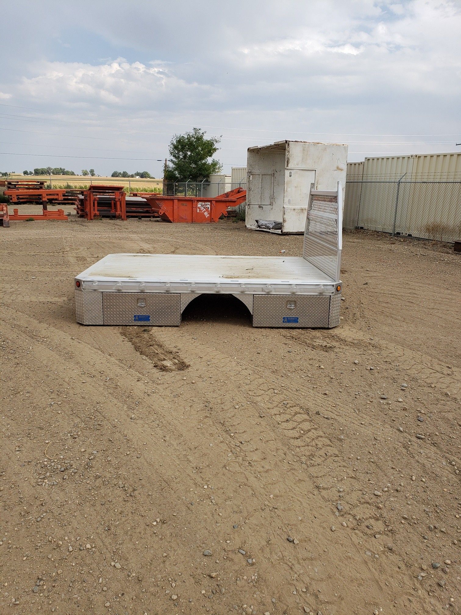 Alluminum flat bed with head ache rack and four side mount tools boxes