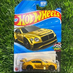 Hot Wheels ‘2018 Gold Bentley Continental GT #racing #rarecar