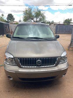 2006 Mercury Monterey minivan