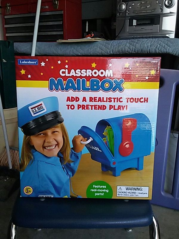 Lakeshore Classroom Mailbox