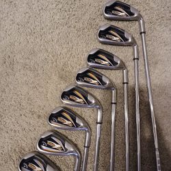 Callaway Warbird Irons 4-A... Uniflex Shafts..RH