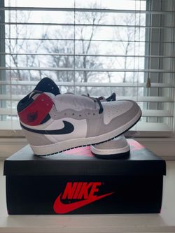 Jordan 1 High Smoke Grey sizes 4Y, 4.5Y, 5.5Y