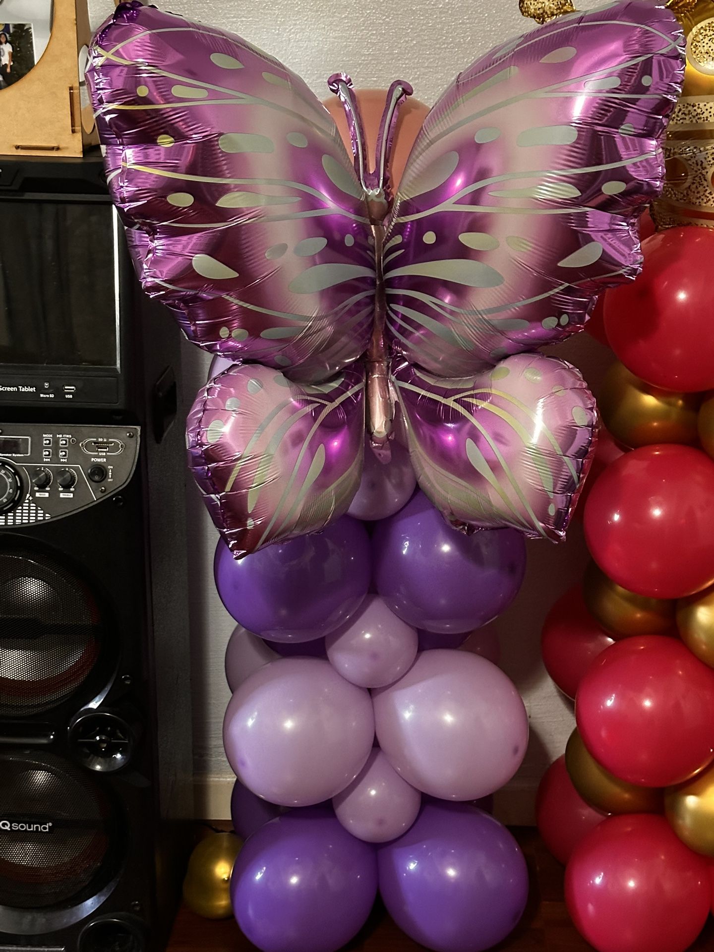 Balloon Columns With Foil Balloon
