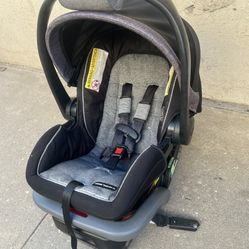 GRACO CAR SEAT