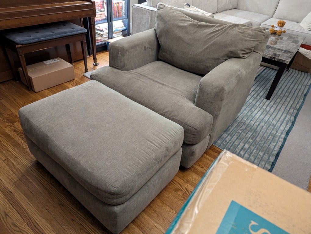 Oversized Gray Armchair with Ottoman