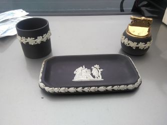 Beautiful Vintage Wedgwood set