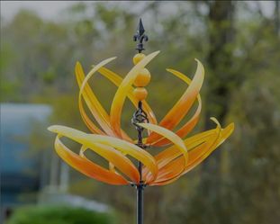 Wind Spinner, Yellow Lotus. Open box. No assamble.
