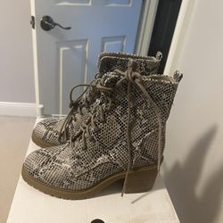 Boots For Sale 
