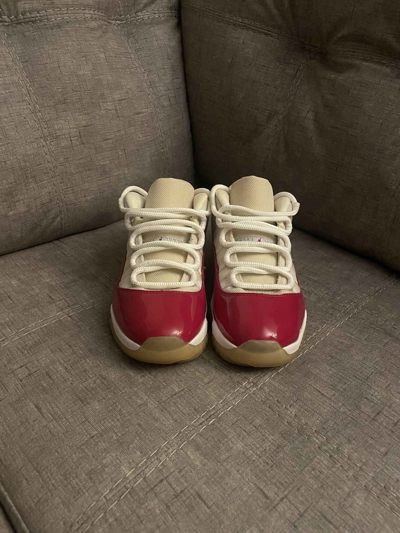 Jordan 11 Low “Cherry”