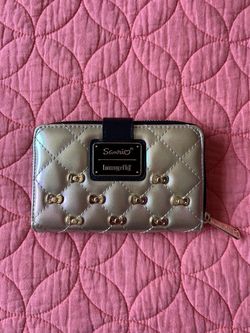 Loungefly Sanrio Hello Kitty  Wallet with metal bow